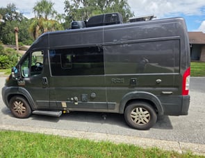 Thor Motor Coach Rize 18M