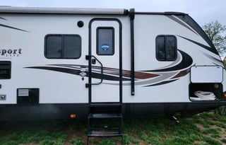 Cousin Eddie’s Family Friendly RV