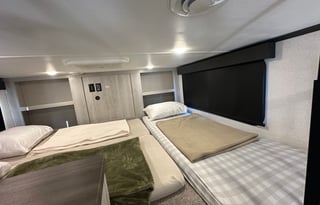 Montana High Country:  Luxury  2 Private bedrooms!