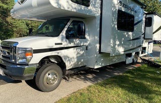 Family Dream RV- 2021 Forest River Sunseeker 2860DS