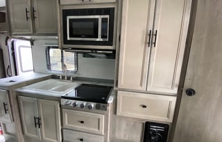 2022 Coachmen RV Freelander 22XG 32767