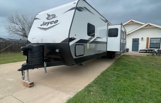 Large Bunkhouse w/King Bed & Outdoor Kitchen