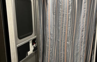 Beautiful & Spacious 30’ Gulf Stream w/ slide