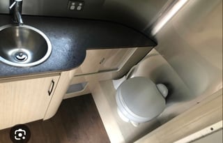 2023 Airstream RV Flying Cloud 23FB