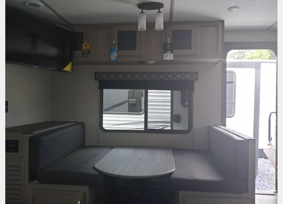 Travel Trailer rentals in Midland City