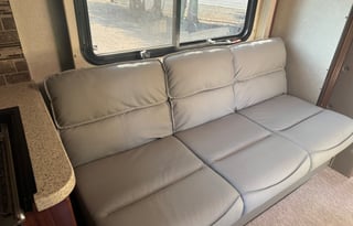 2017 Holiday Rambler Vesta 31U