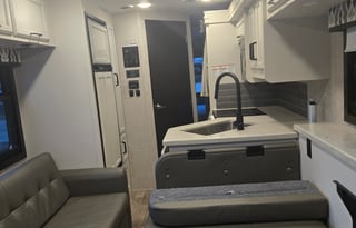 ARVIE III: 2022 Jayco Alante 29F