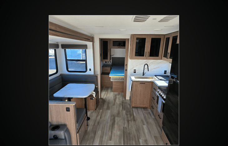 Get ready to spread out and let the good times roll! This unit has loads of space to host epic family game nights so go ahead and pack the board games, cards, and oversized charades props!