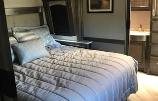 2019 fleetwood southwind 35k sleeps 8
