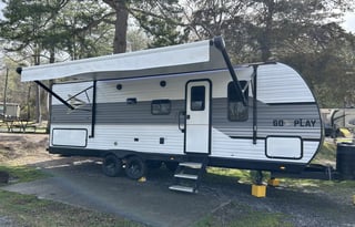 26' w/ Private Queen Suite & Bunks - Delivery only