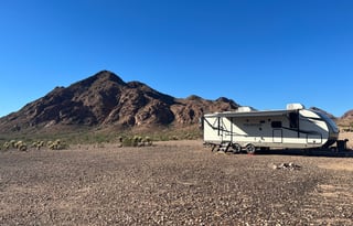 Big & Comfy - Large bathroom, full kitchen + Pets!