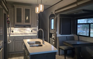 *DELIVERY 2020 Keystone Montana High Country 331RL