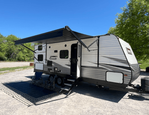 Dutchmen RV Coleman Lantern Series 244BH