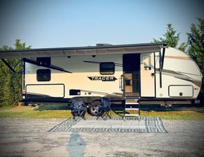 Prime Time RV Tracer 24DBS