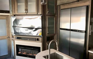 2019 Dutchman Voltage 3605