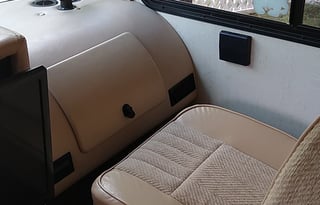 2001 Coachmen RV Mirada m300 qb