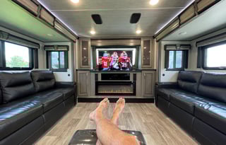 Hannah's Montana - 2021 Keystone RV Montana 3761FL