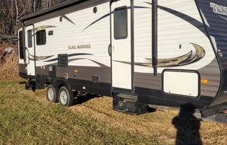 MOJO'S RV 2016 Trail Runner