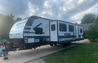 2021 CrossRoads RV Zinger ZR320FB