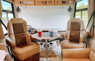 Beautiful Class A Pet Friendly RV