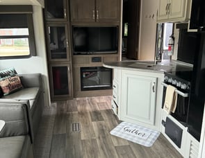 Keystone RV Cougar Half-Ton 32BHS