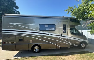 2022 Winnebago Navion 24D