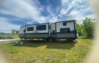 2022 Jayco 36’ – Sleeps 8,Private Bedroom,Spacious