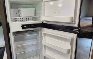 Adventure-Ready Family Camper/Sleeps 7/2021 Jayco