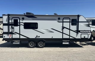 2023 Winnebago Industries Towables Minnie 2529RG