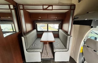 Easy To Drive - 2012 Fleetwood Tioga DSL 25R