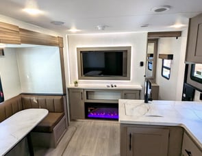 KZ Connect SE C241BHKSE