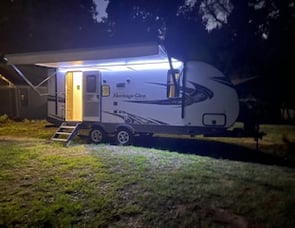 Forest River RV Wildwood Heritage Glen Hyper-Lyte 23RBHL