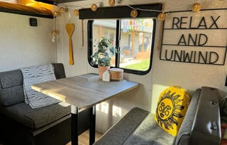 Wolf Pup Hideaway:Pet-Friendly with Cozy Bunk Beds