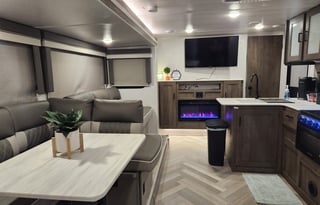 Glamping with Bunkhouse!