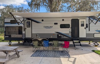 "Adventure Awaits: Cozy & Fun RV Rental!"