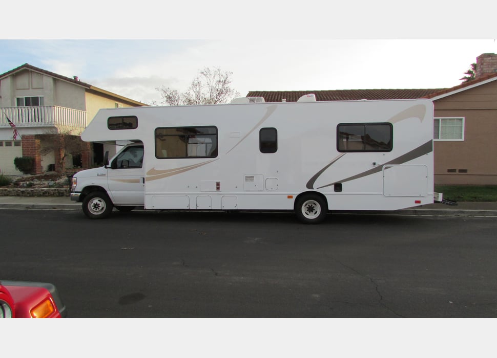 Class C Motor Home rentals in Oakley, CA