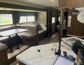 Forest River RV Cherokee Grey Wolf 27DBH