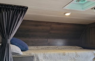 2022 25ft Nexus Triumph luxury. Solar Powered