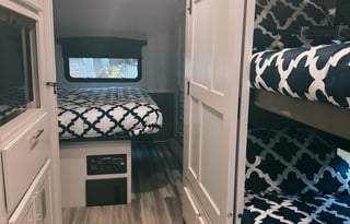 2022 Fleetwood RV Flair 34J