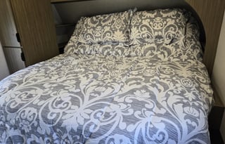 Family friendly with spacious private bunkroom!