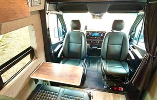 Storyteller Overland 4x4 Stealth Mode