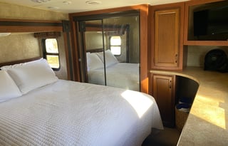 2011 KZ Durango D325CK