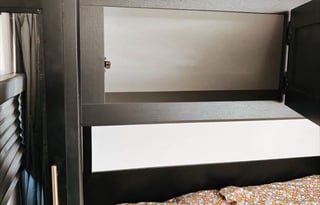 2021 29 ft Grey Wolf Travel Trailer Camper 26DJSE