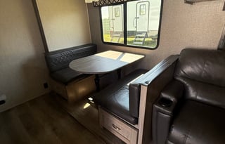2021 Freedom Express Liberty Ed 320BHDSLE 3693