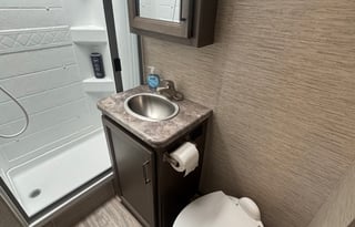 Beautiful 2024 Thor Four Winds 22e Motorhome