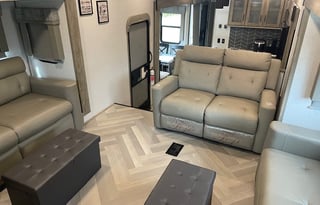 2022 Forrest River, Heritage Glen 378FL (+loft)