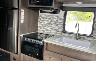 2021 Dutchmen RV Coleman Lantern LT Series 214BH