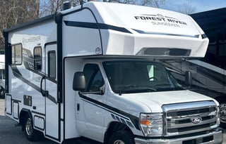 S16 2027 Sunseeker - Compact - No Slide Outs