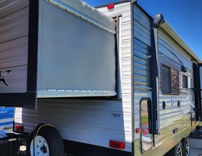 Forest River RV Cherokee Wolf Pack 21WP120