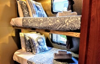 Mandala House on Wheels HR Admiral 32ft.